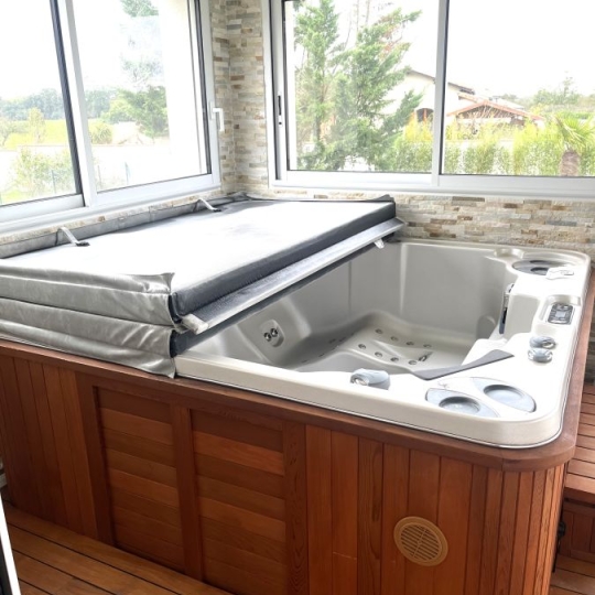  IMMOBILIER AREA : Maison / Villa | FONTENILLES (31470) | 165 m2 | 420 000 € 