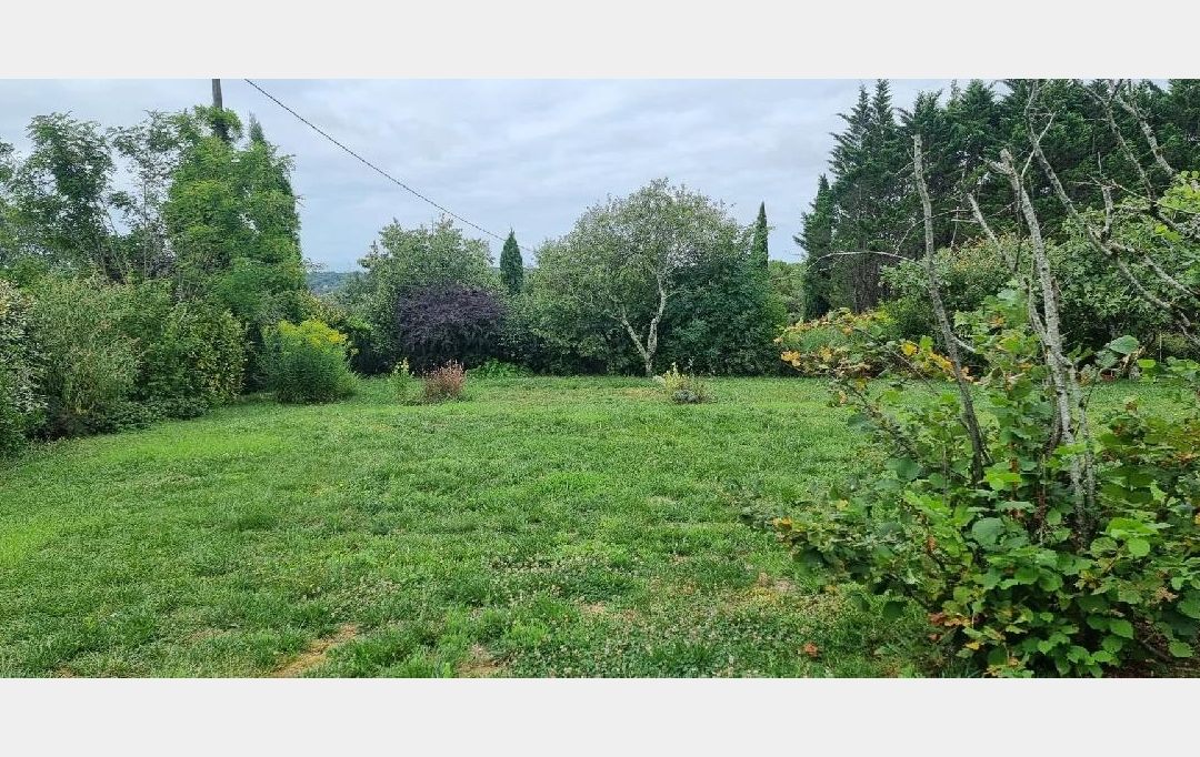 IMMOBILIER AREA : Terrain | AUCH (32000) | 650 m2 | 71 000 € 