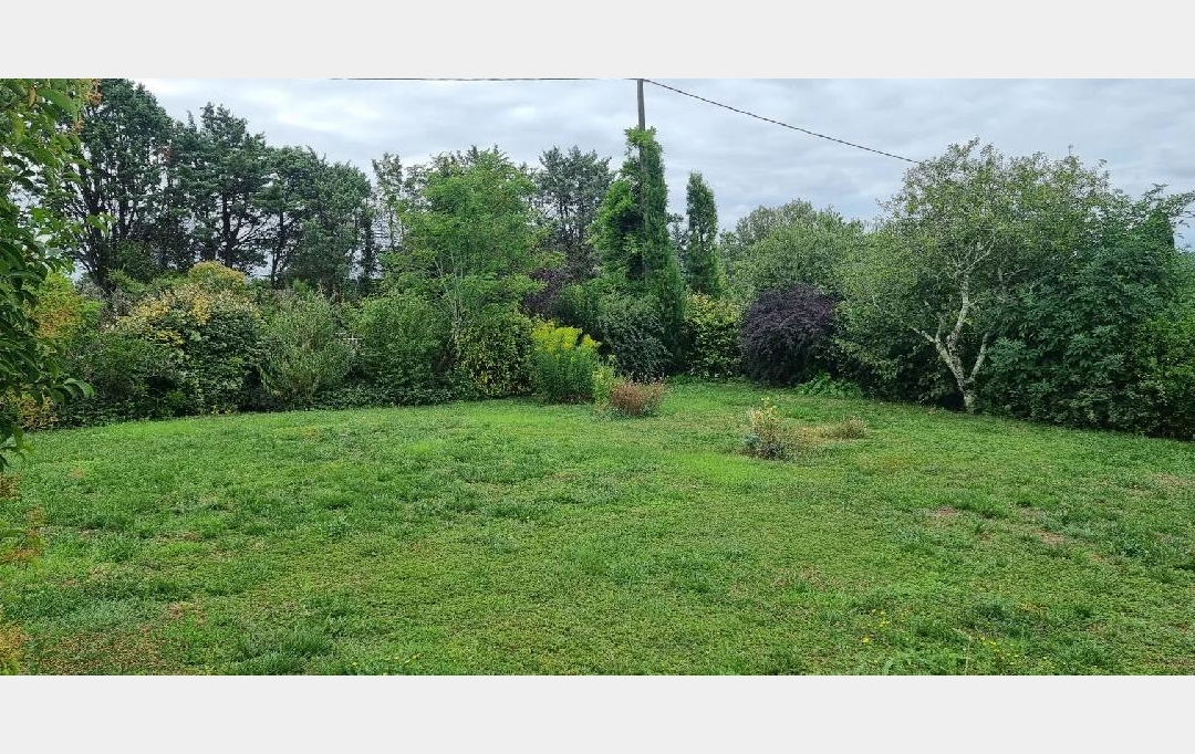 IMMOBILIER AREA : Terrain | AUCH (32000) | 650 m2 | 71 000 € 