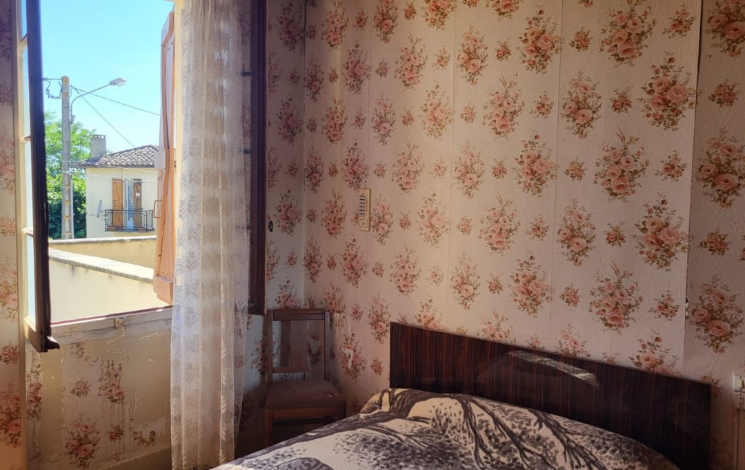 IMMOBILIER AREA : House | PUYCASQUIER (32120) | 221 m2 | 82 400 € 