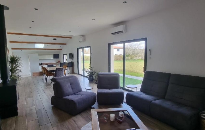 Maison PAVIE 150 m2 395 000 € Maison PAVIE 150 m2 395 000 €