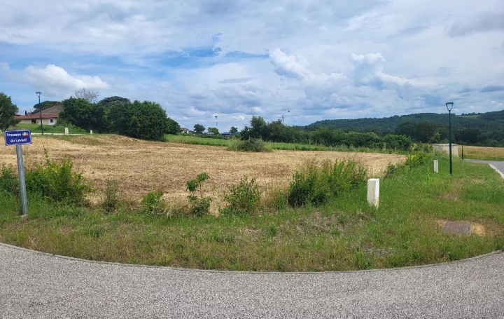 Terrain LASSERAN 586 m2 34 000 € Terrain LASSERAN 586 m2 34 000 €