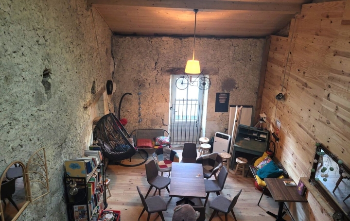 Local commercial LECTOURE 84 m2 165 000 € Local commercial LECTOURE 84 m2 165 000 €
